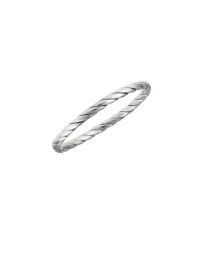 Dainty Twisted Band