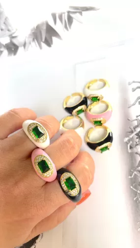 Emerald stone enameled ring