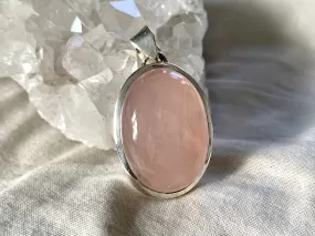 Rose Quartz Naevia Pendant - Reg. Oval