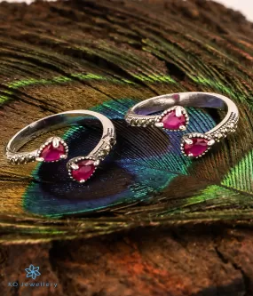 The Glitzy Silver Marcasite Toe-Rings